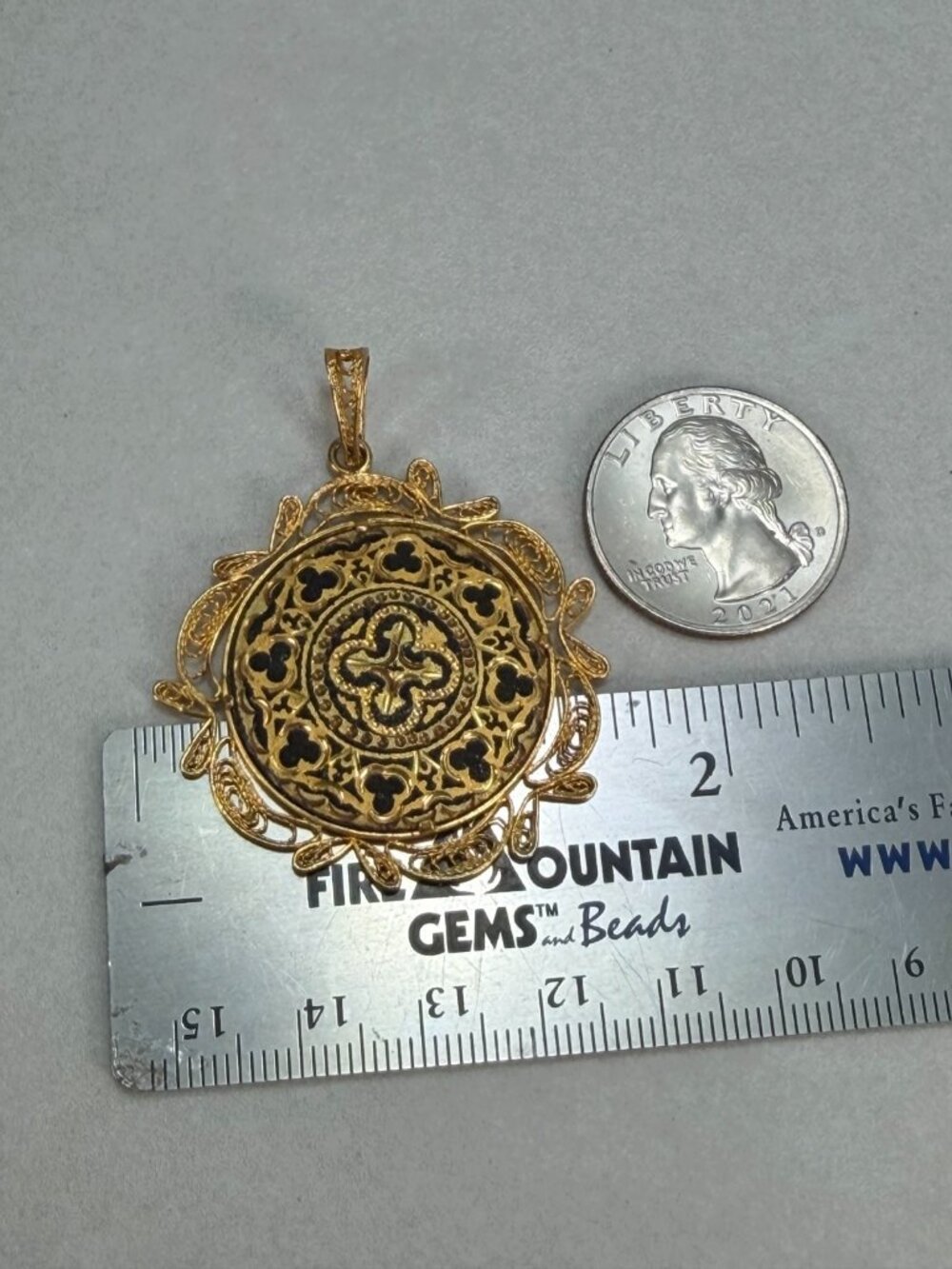 Vintage Damascene Gold Tone Black Filigree Round Pendant - Picture 2 of 5
